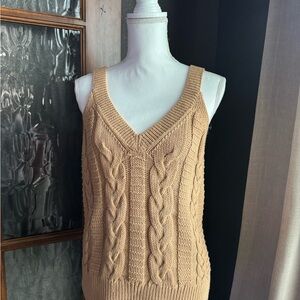 NWT Banana Republic Elegant V-Neck Cable Knit Sweater Tank